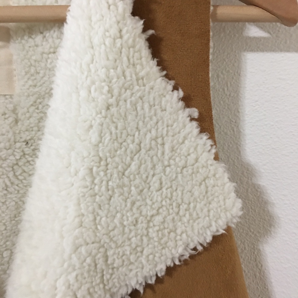 Tucker + Tate Faux Shearling Vest Ivory Vanilla NWT-Large - Picture 3 of 8